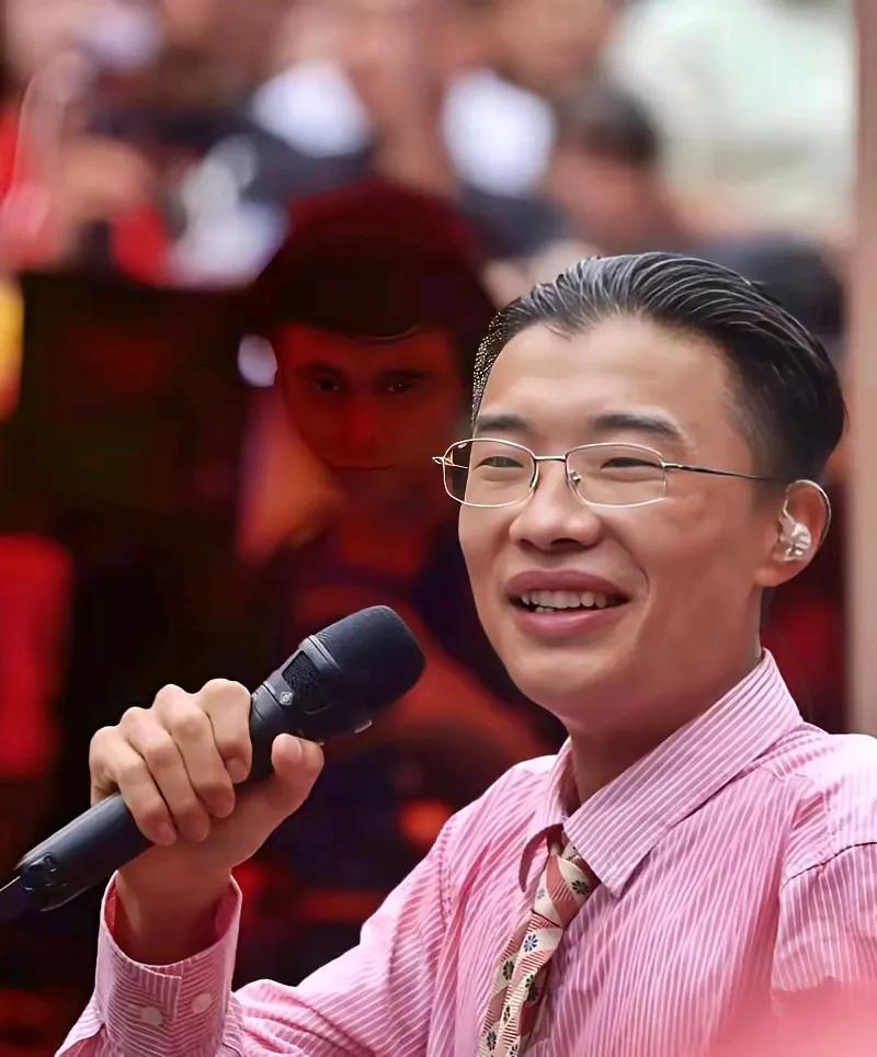 谁敢相信，一个现象级的大网红，陨落的会如此之快。

网红郭有才要凉透了吗？黄金时