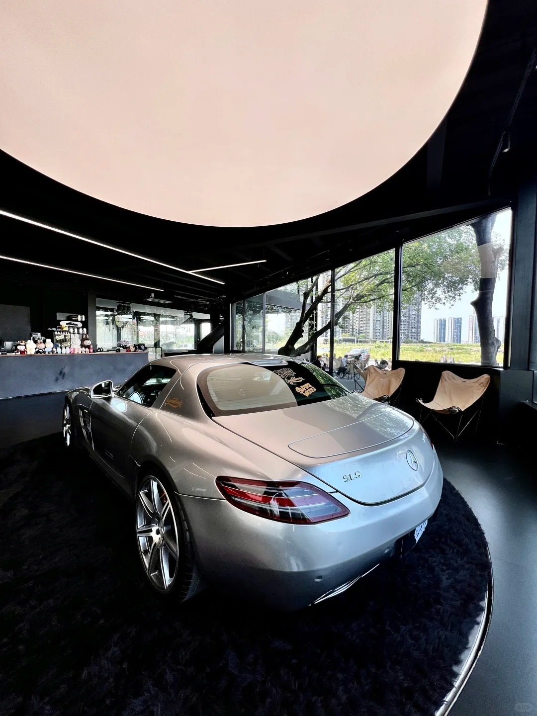 每次看到都会让人驻足的Mercedes-Benz SLR McLaren绝美车片