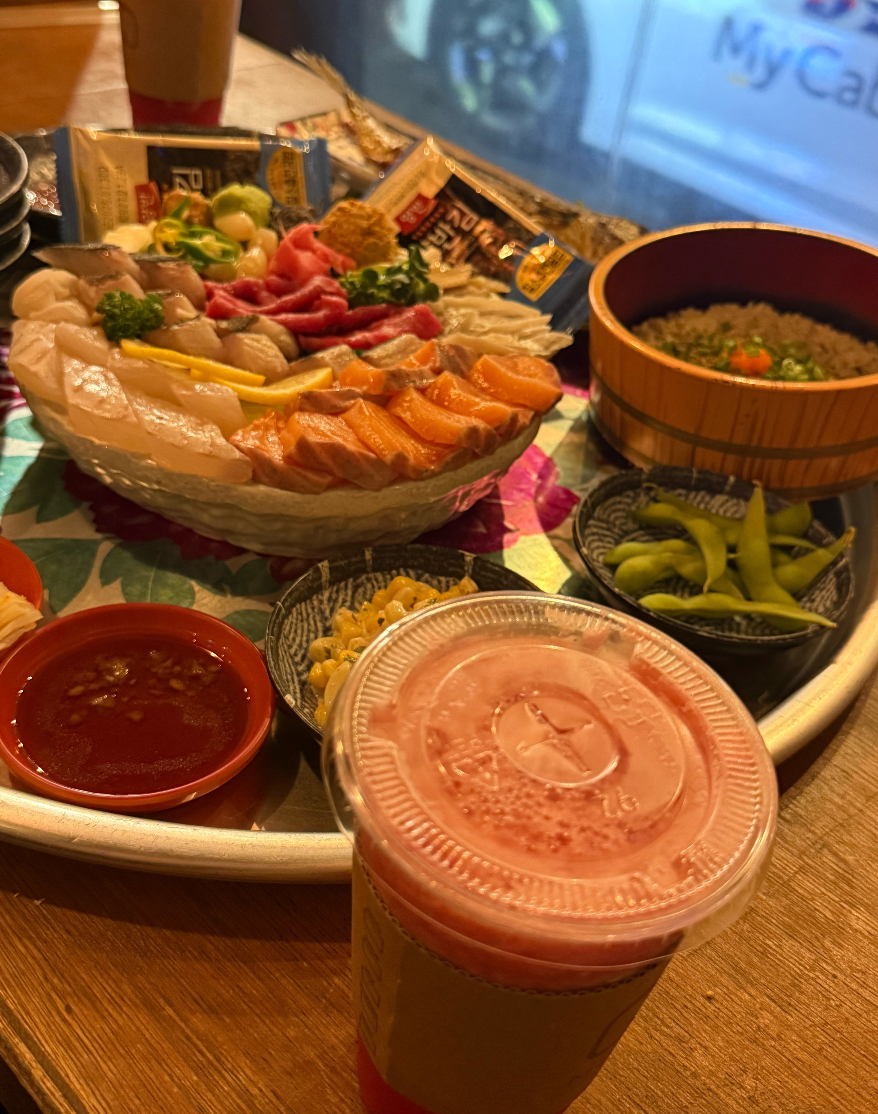 其他的饭我会慢慢反刍的 ...一旦 先吃饭😽*打卡一下老金同款＋西瓜汁🍉 