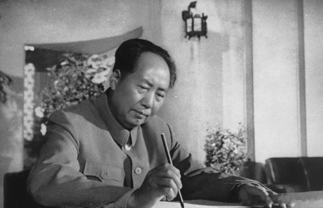 【建立一个高效廉洁的政府，毛主席得罪了很多人】             十九届四