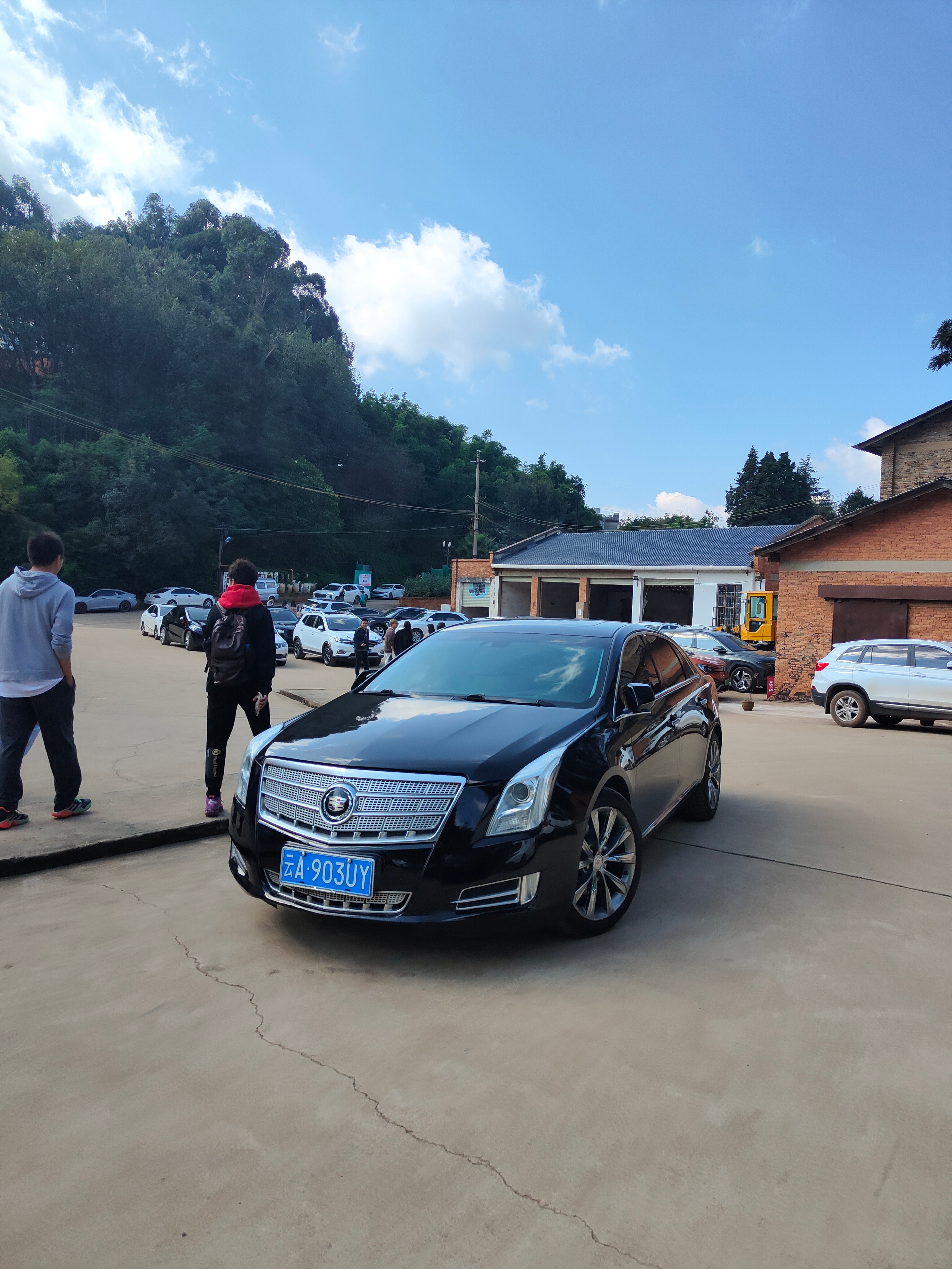 XTS铂金和CTS COUPE，曾经凯迪拉克还高级的时候[赞][doge]，马自