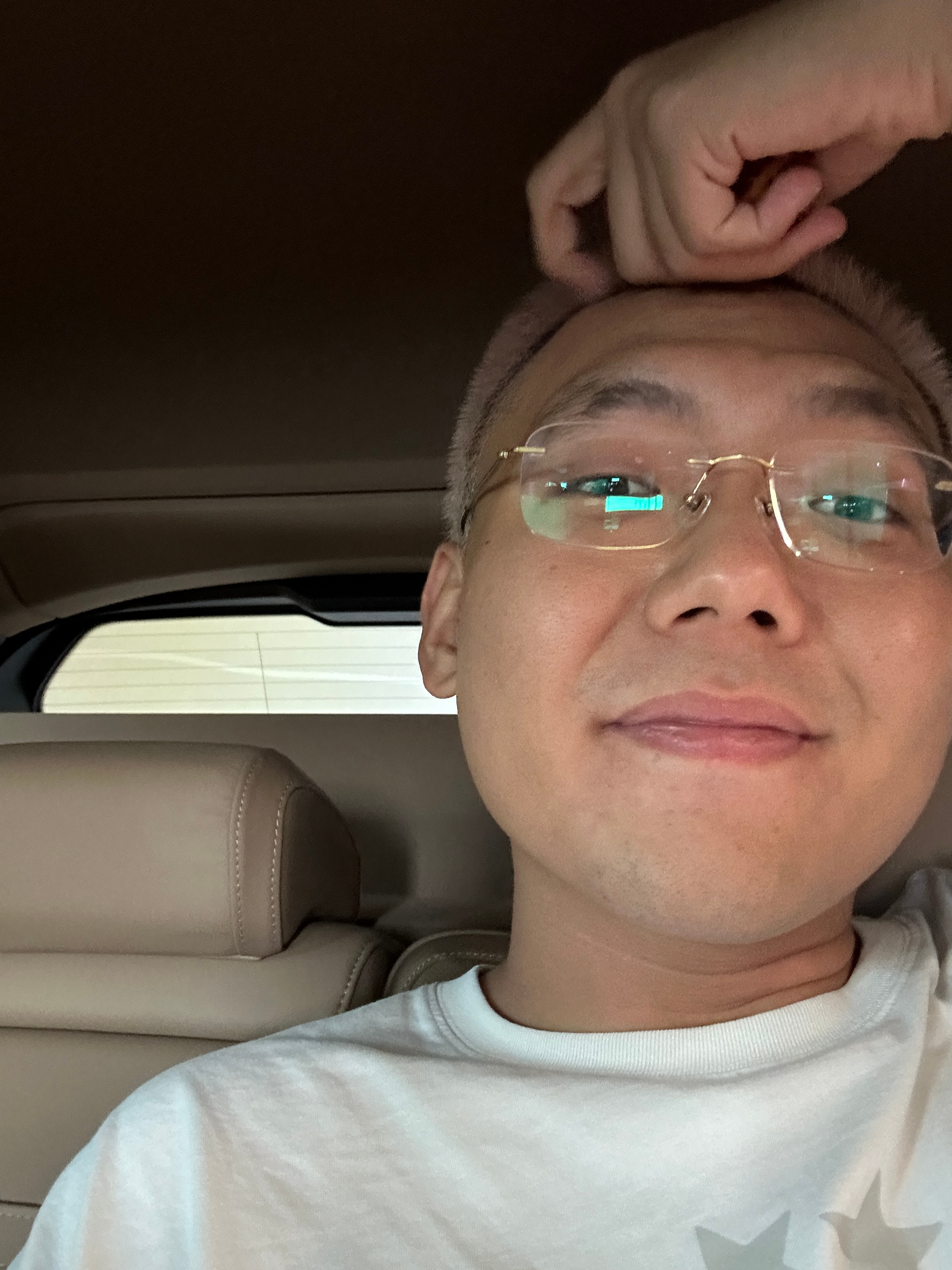 路虎揽胜 你根本无需要广告有钱我自然会选择揽胜揽你入怀 胜世天下 北京