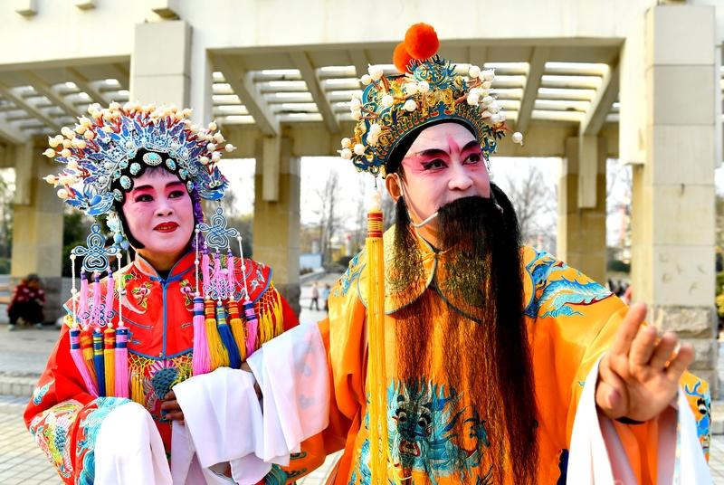 新年初七，正是“人日”，这一天承载着对新一年的期望与祝福。在山东临沂，这一天的年