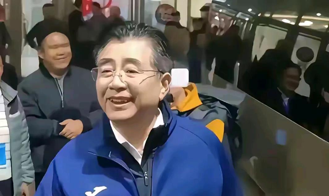 考验久尔杰维奇的时候到了。韩国2比0胜中国香港，场面上并不输给韩国，尽管球输了，