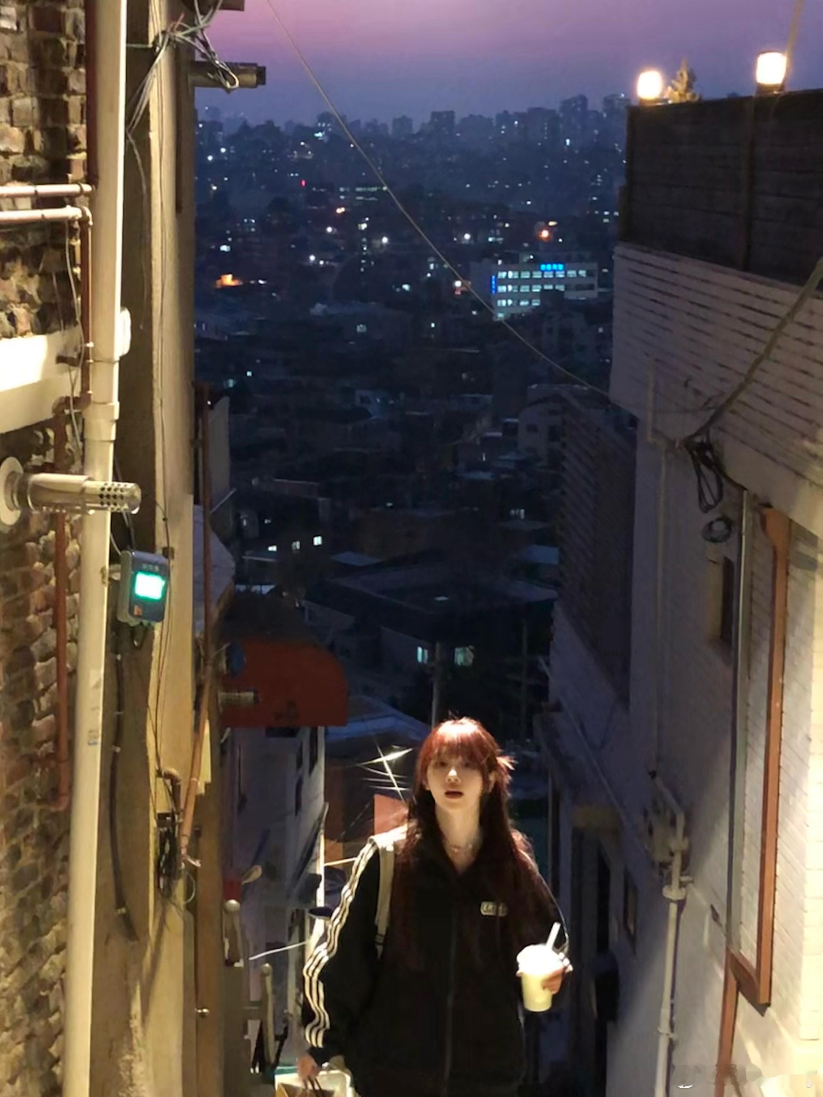 谁懂这种氛围啊啊啊啊 ​​​