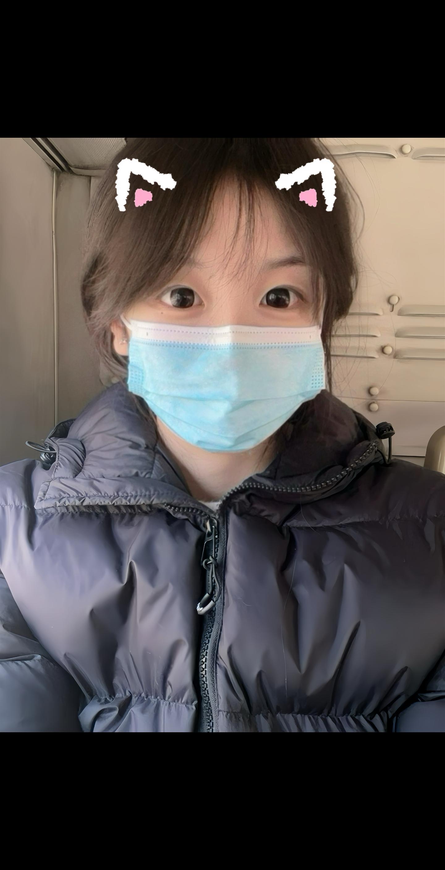 世界想把我嚼烂成屎 还好我顽强如金针菇