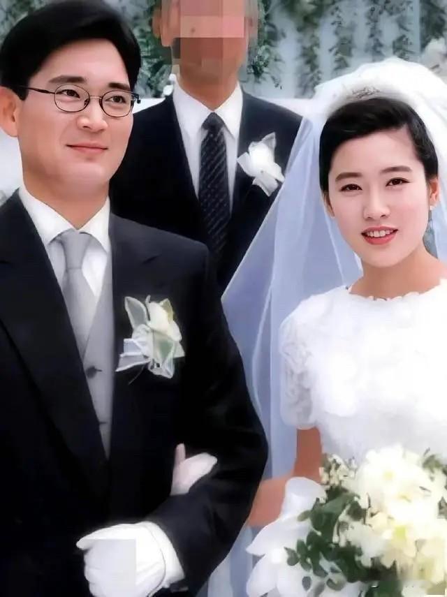 韩国财阀婚礼天花板，三星太子爷李在镕世纪婚礼
1998年6月，一场震惊韩国的「世