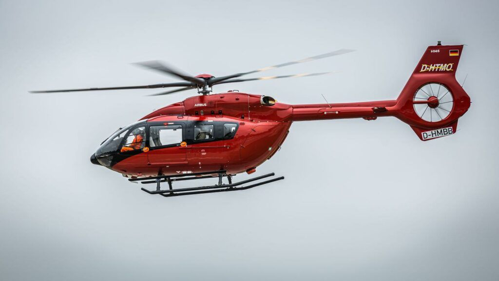 【直升机培训：荷兰人在机场旁盖了一座模拟机中心】荷兰 European Heli
