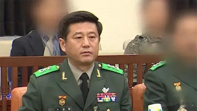 尹锡悦被坑惨了！

戒严前，卢相源给尹锡悦算命说：“您今年运势会很好，您不能错过