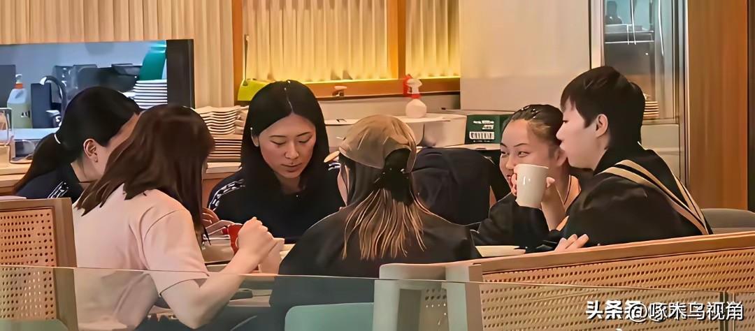 新年前后网上看到不少骂陈熠的帖子，就是那种几十个字，不讲任何道理，开腔就骂的那种