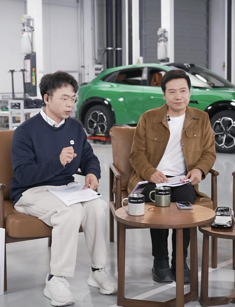 【雷军回应为什么要拆车雷军称本来不想不停自证】1月3日，小米创办人、董事长兼CE