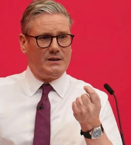 或许这一次就连特朗普都没有想到！作为美国战略伙伴的英国首相，却是当着全世界的面直