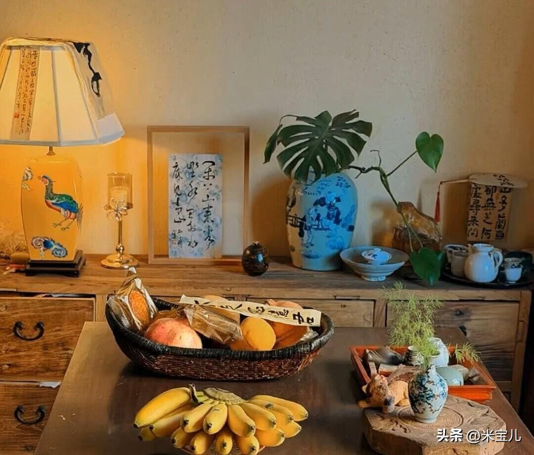 一方面要招聘6000名银龄教师，
一方面是教师延迟退休，
就真的这么缺老师吗？