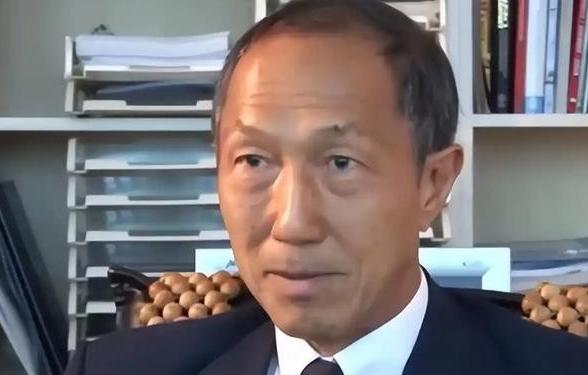 陈水扁时期的“副防长”林中斌抛出惊人判断：美国与中国大陆将协议两岸和平统一。
