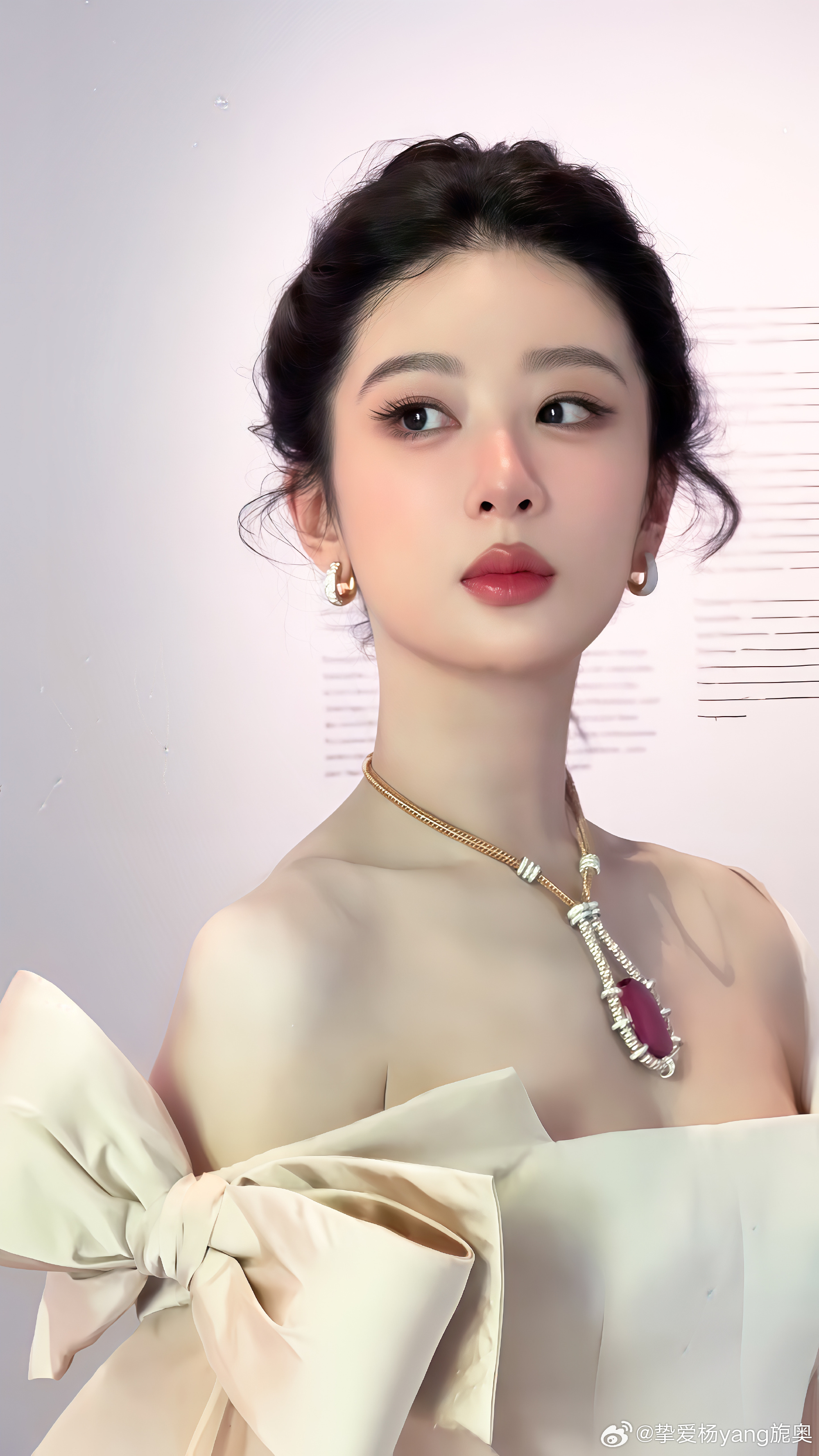 我寻了一生的春天，你一笑便是了。恭喜杨紫作为视后粉丝的我很骄傲 