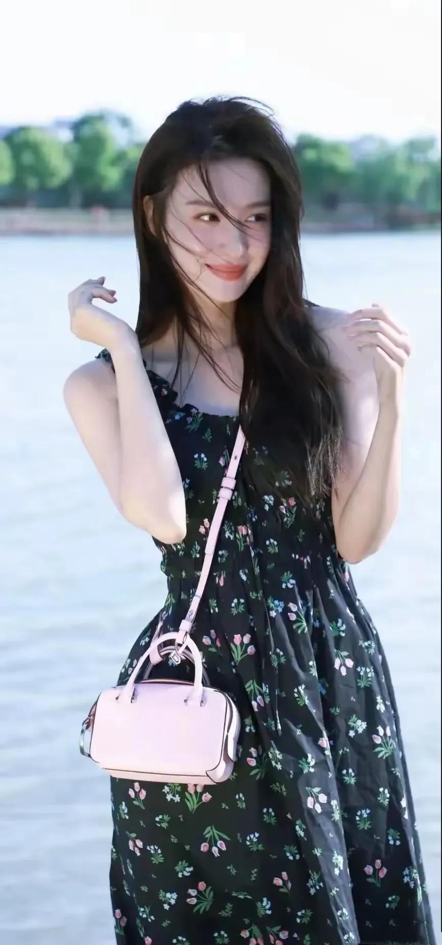 经历了一些事，才知道自己真的好傻。