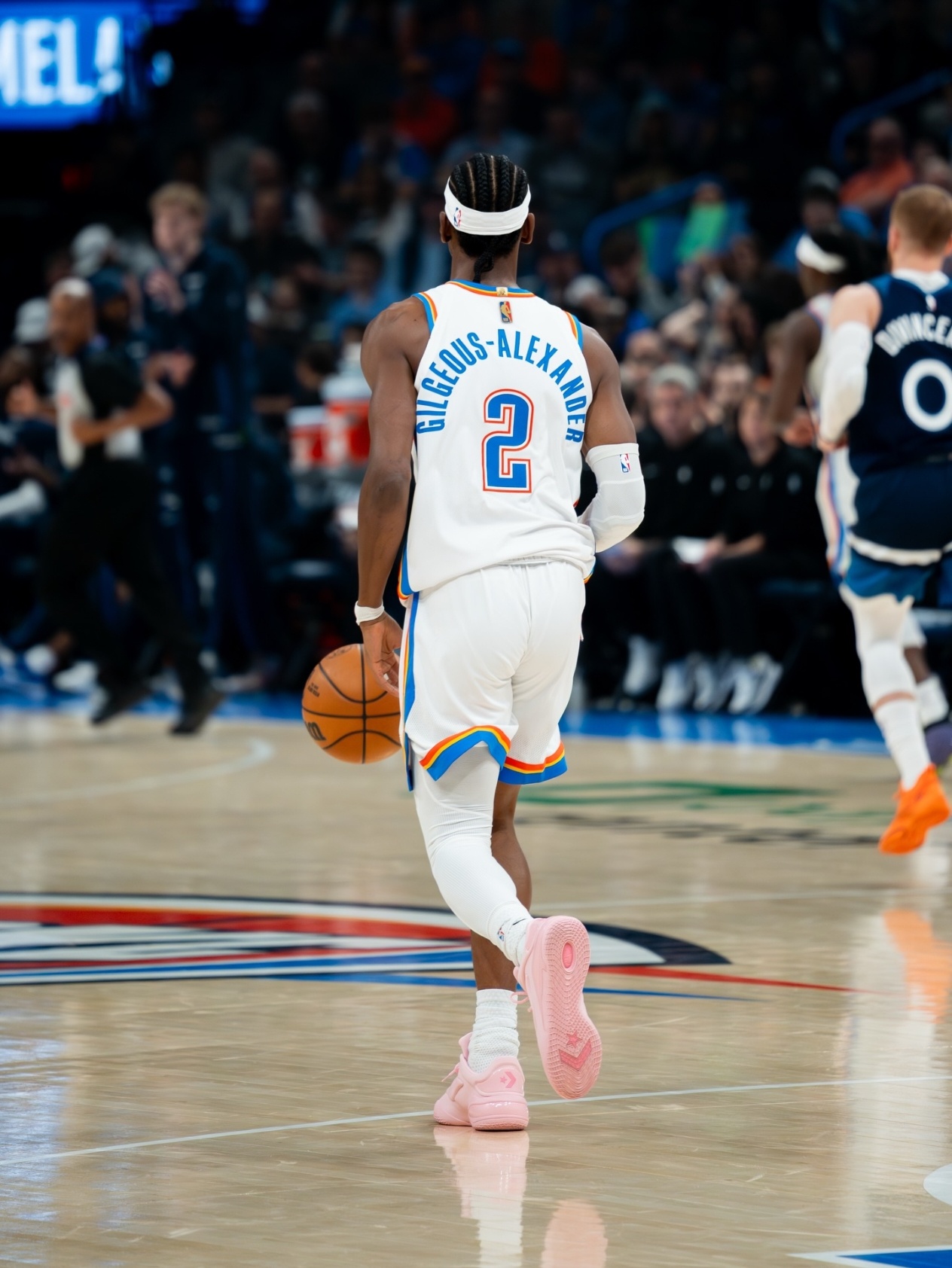 亚历山大目前打出了NBA历史所有单赛季场均得分30+球员中最高的真实命中率——6