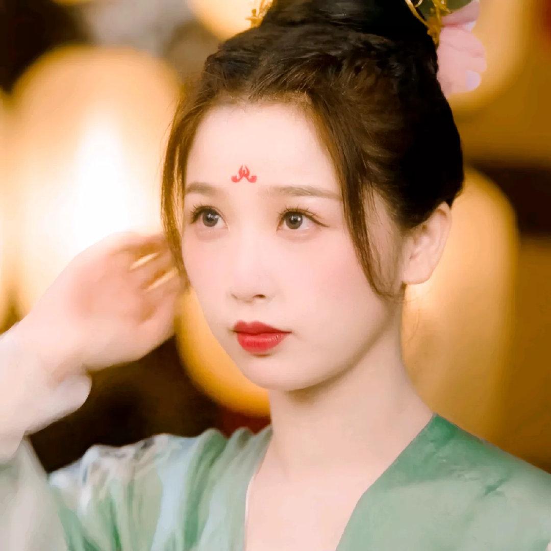 虞书欣姜暮 🐟允许你叫我甜妹 ★꒰ঌ欣欣Dollの呆萌指数100%໒꒱☆​ ​