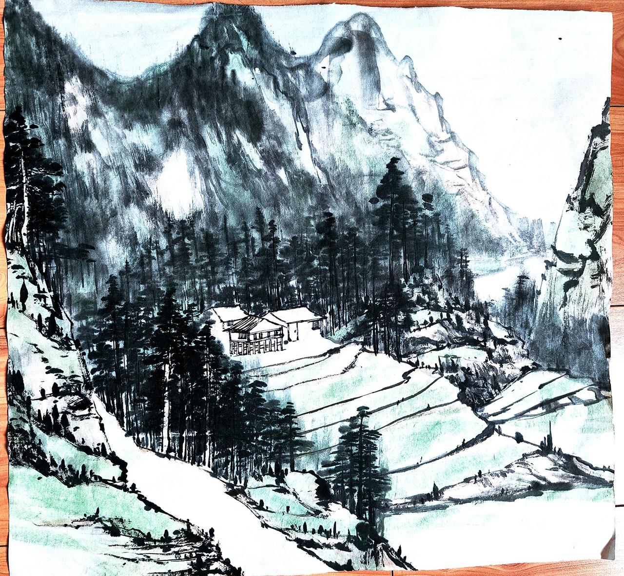 叠陇含青黛，层田沐翠烟。
山村风日好，山水自悠然。