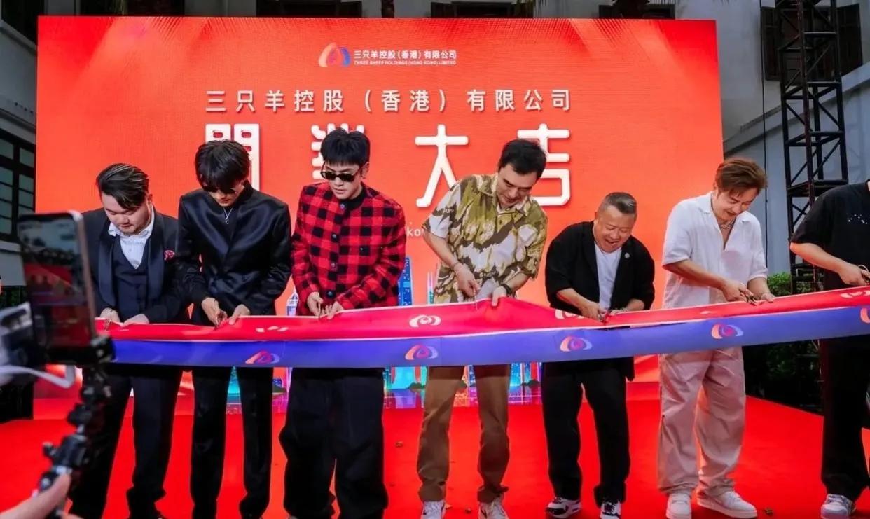 “小杨哥这步棋，究竟是不是走错了呢？别急，我来给大家简单解释一下，保证大家都能听