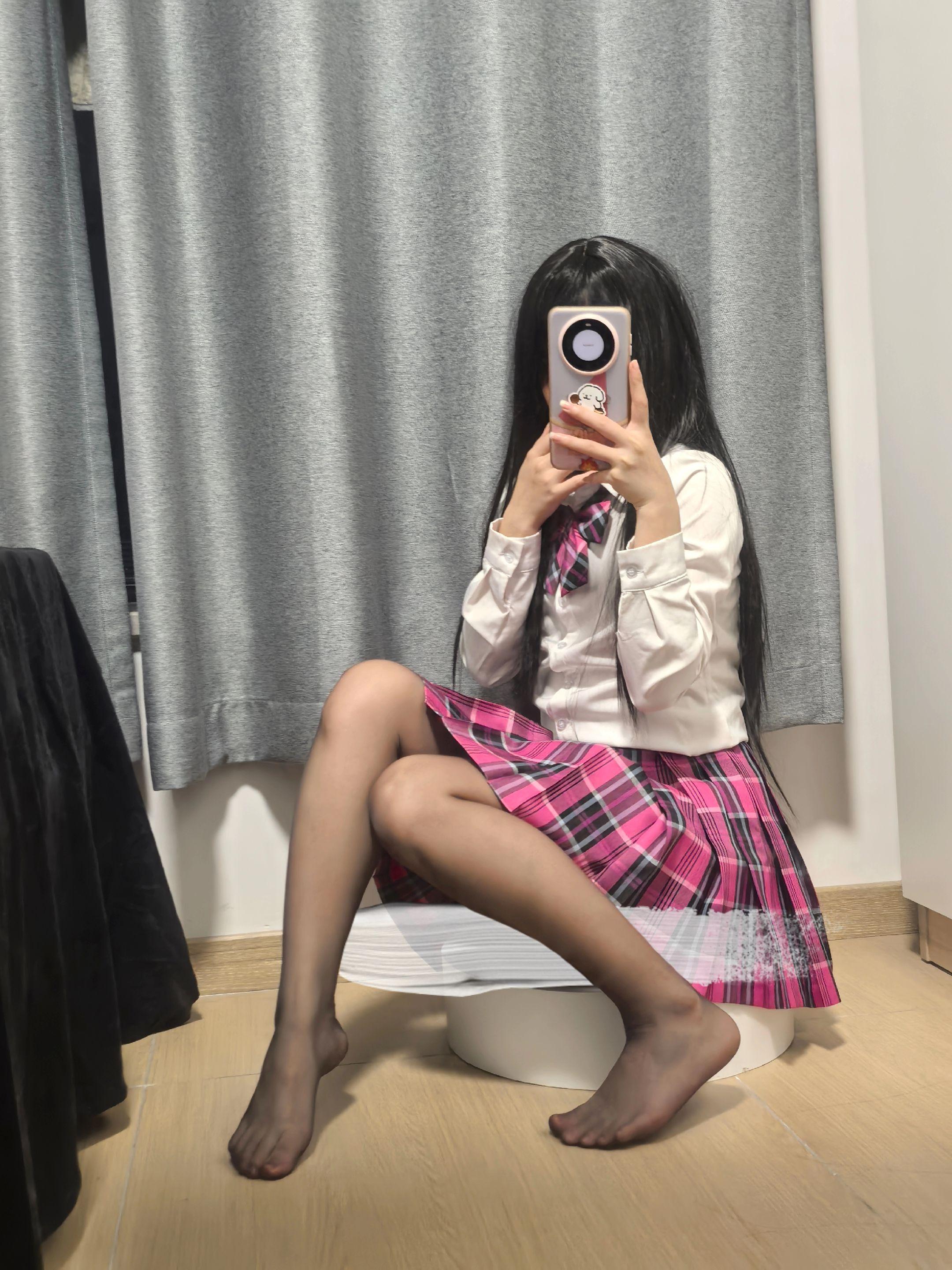 你觉得我这个人怎么样？ □暴躁的小女孩 □坏坏的小女孩 ✔太萌了简直萌...