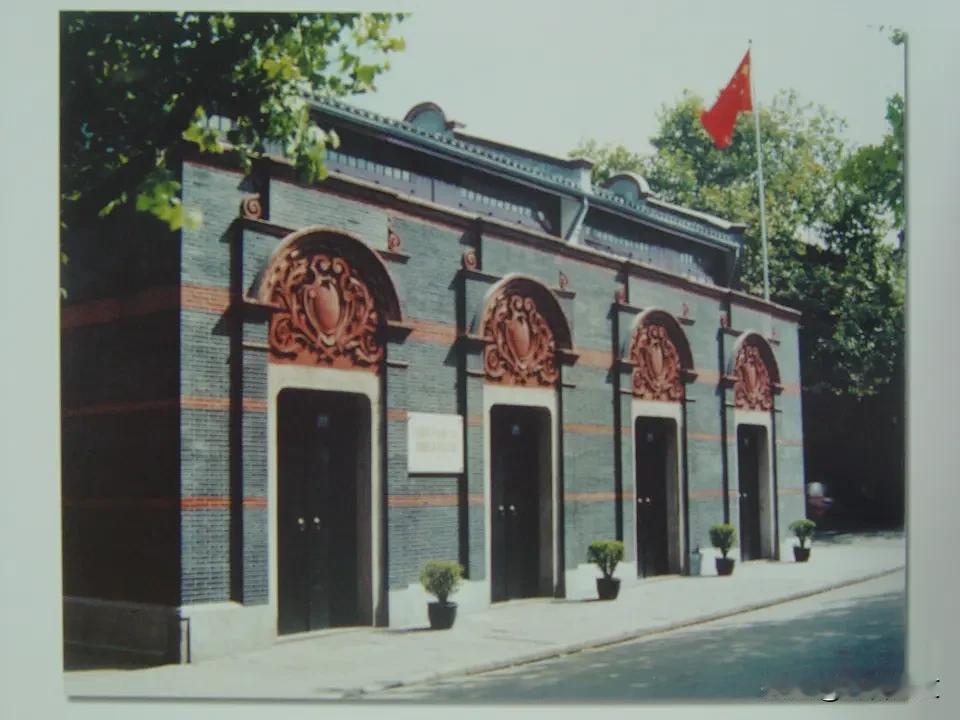 致敬一亿多中共党员：写在建党105周年之际


根据官方最新公布的数据（截至20