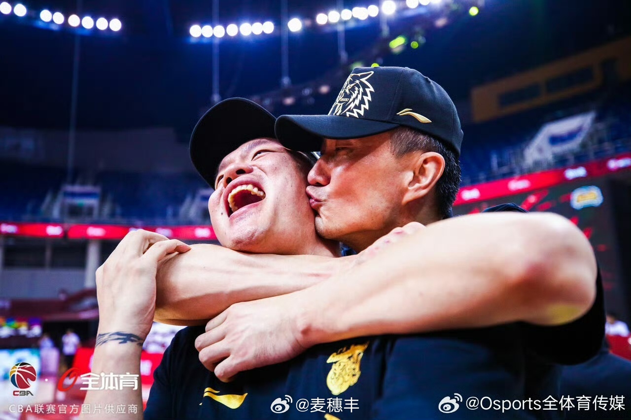 风雨过后，“锋雨”还在，兄弟齐心，其利断金。加油，Let's go Tigers