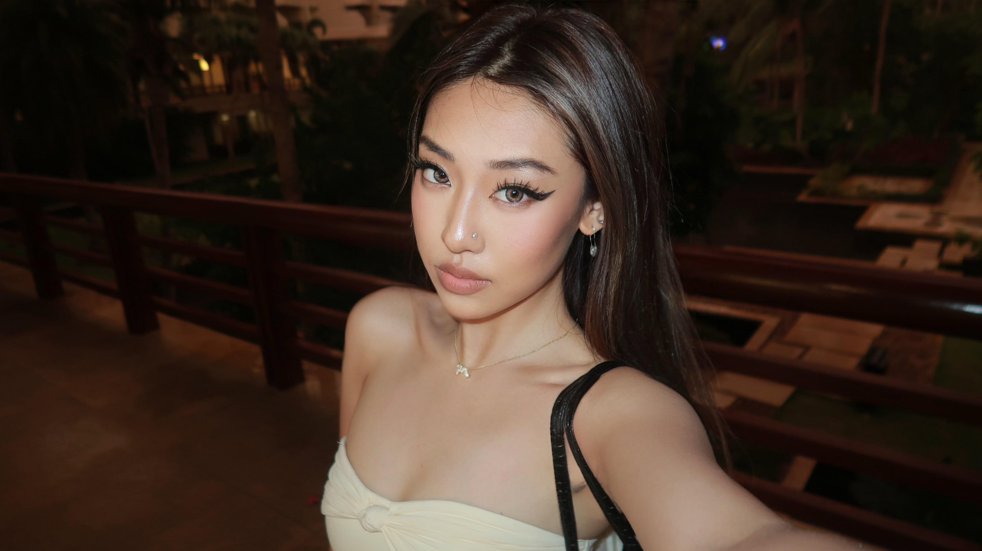🏖️。