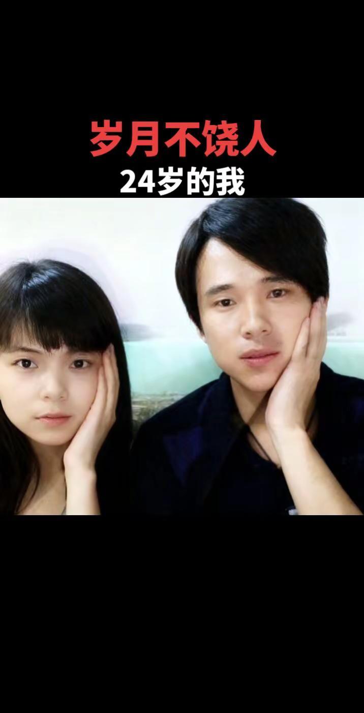 春天的灯亮了，挂在浅浅的星河，像无数闪耀的翅膀，在天空掠过，那是我们年轻学唱的歌