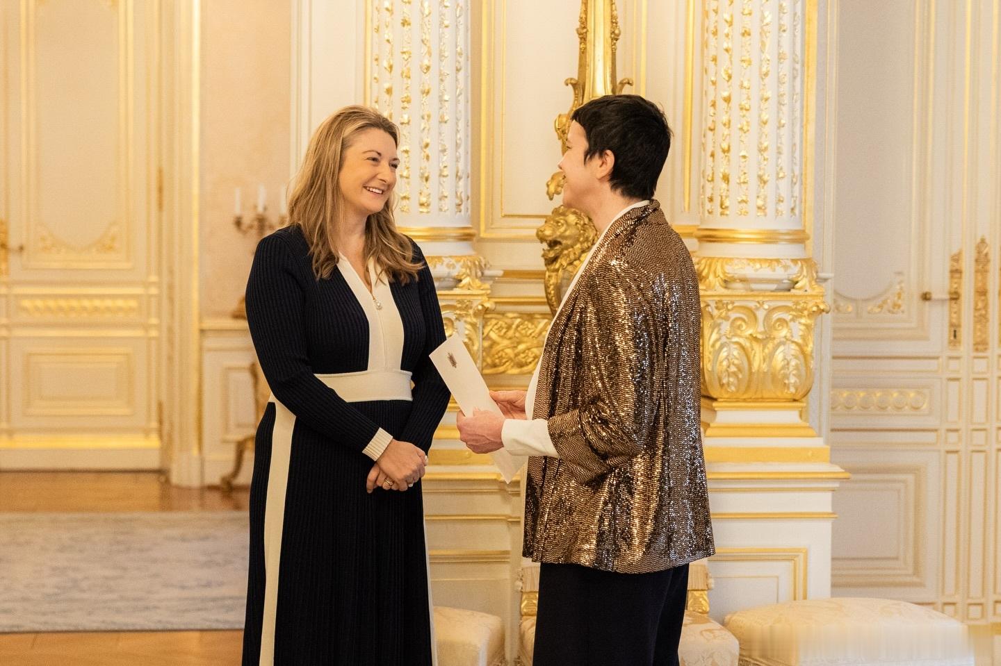 新闻 2025.12.19 卢森堡大公夫人斯蒂芬妮出席2025年阿道夫大公奖颁奖