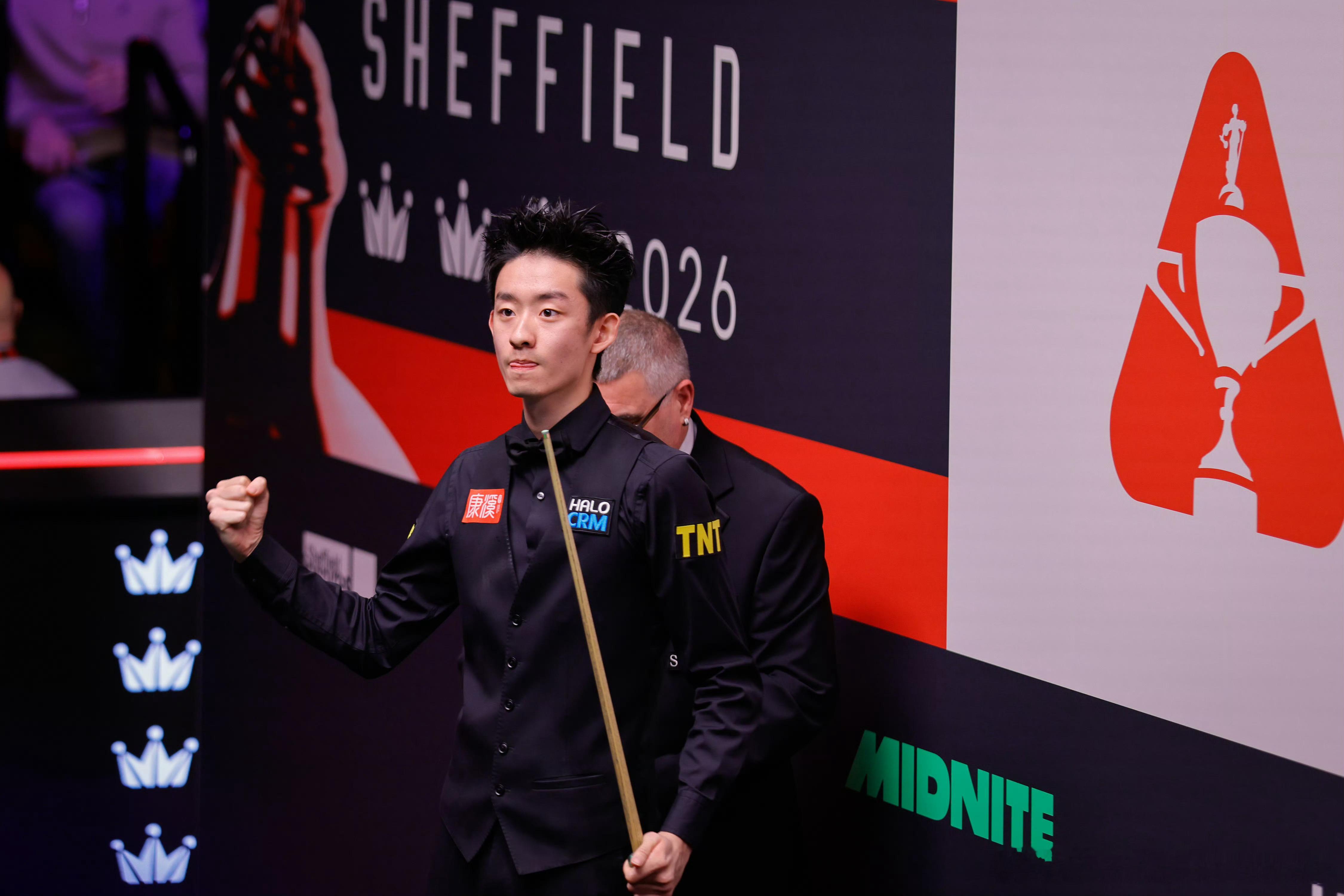 吴宜泽晋级世锦赛四强 吴宜泽！！！再进一步！！！小吴打进了2026斯诺克世锦赛四