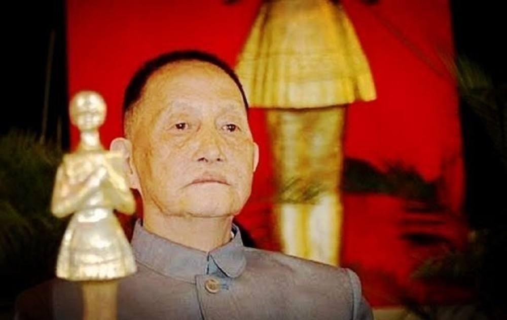 1986年，洪学智遭到美方挑衅:“敢问将军是哪所军校毕业的？”小学毕业的他回答：