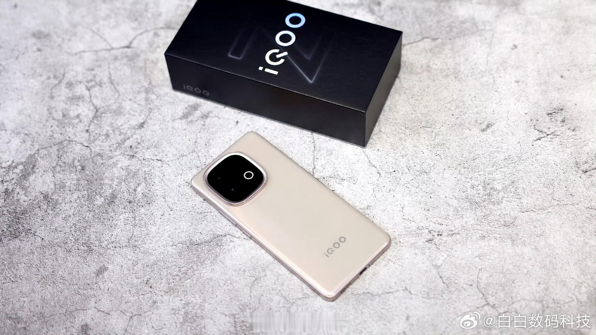 经过最近的实测体验，对iQOO Z10 Turbo Pro的整体印象非常不错。国