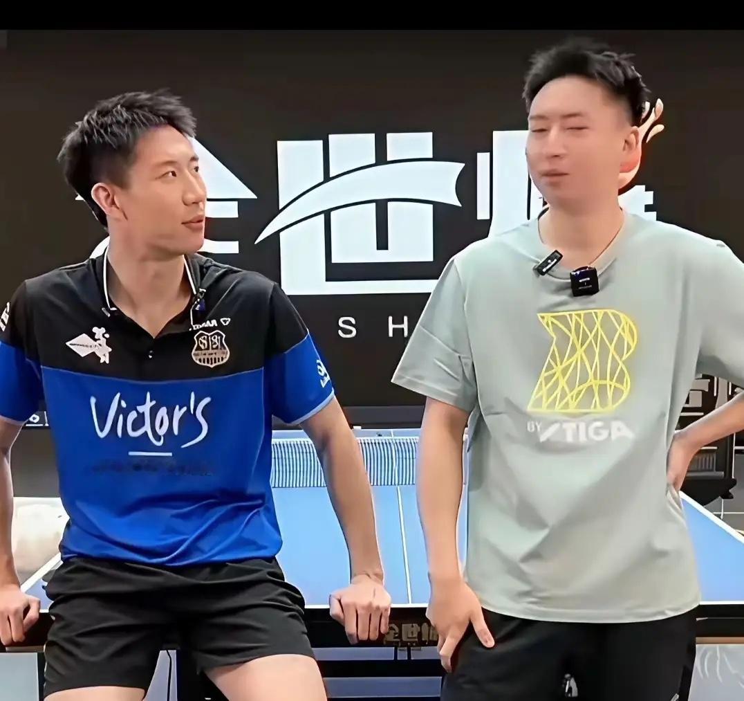 方博调侃：自己没程靖淇爱哭。程靖淇说那时跟刘志强教练，输球后想哭，被教练打发去女