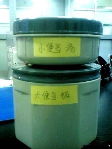 喜欢的曹老板喝尿我找到了声明三连：此曹老板非鄙人。曹操喝尿的文字出自《后汉书·方