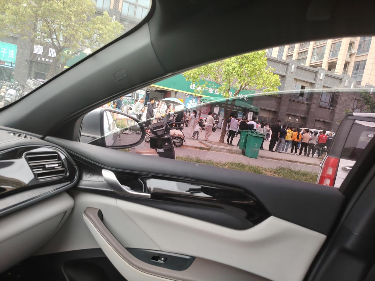 体验感太差了！

网上购物，本来就是为了方便快捷，没想到无良的商家变着花样埋汰我