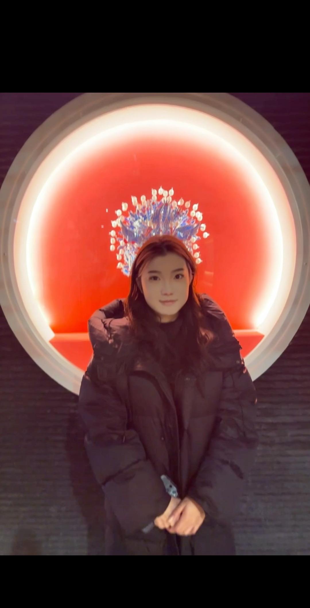 我跟你说，前段时间我的小狗球球去世了，我养了他整整十六年。 我跟你说...