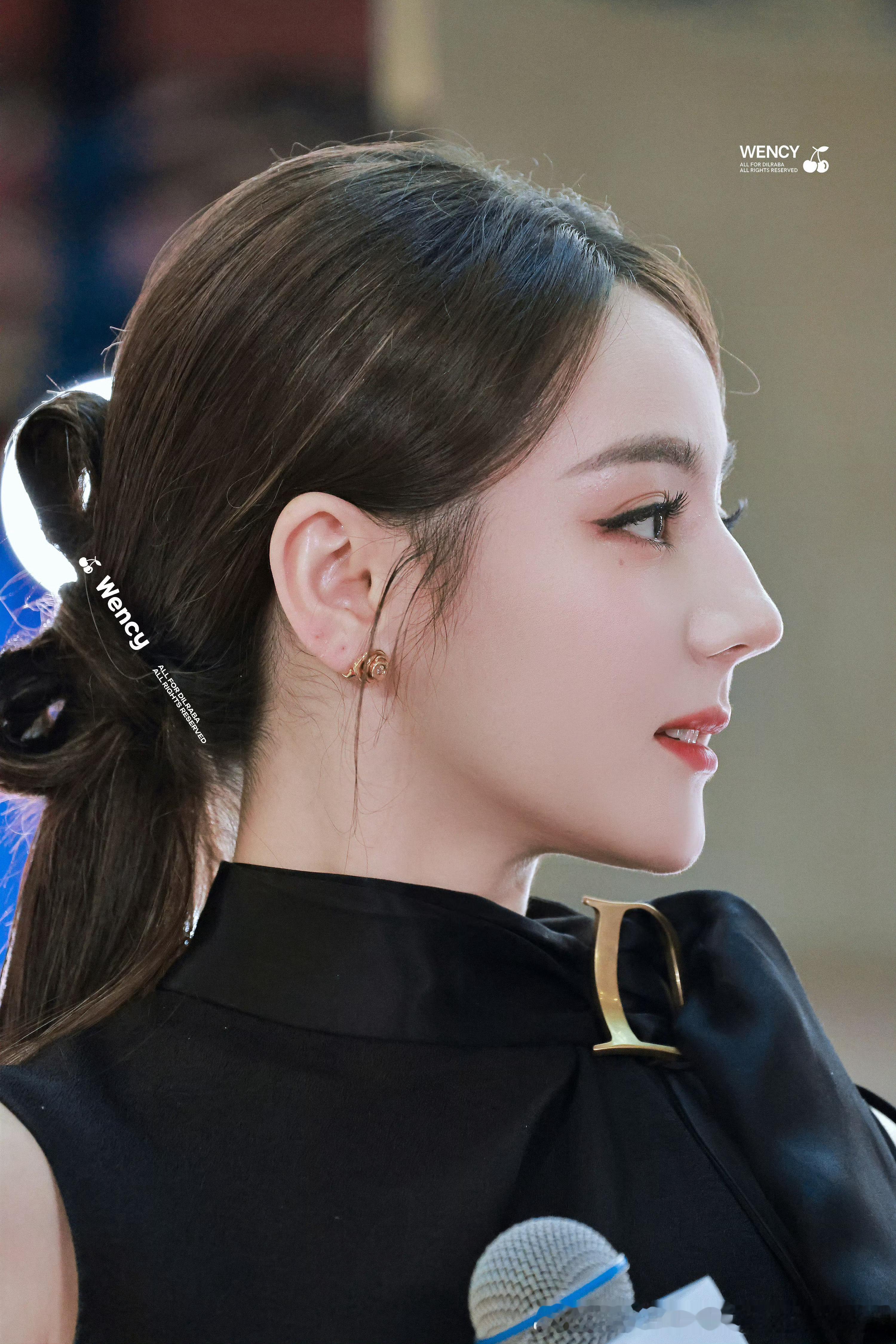 迪丽热巴钰珑出圈女角色TOP1dlrb迪丽热巴香辣狂欢 “其实勇敢的去放开第一步