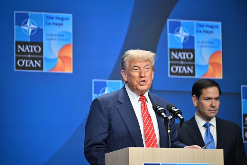 3月10日消息，特朗普一面称当下谈论夺取伊朗石油“为时尚早”，一面又承认这一想法