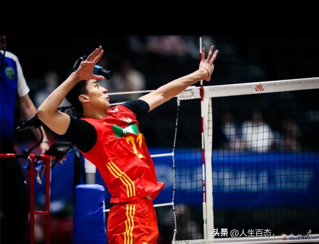 明天下午16：00中国男排有望爆冷击败伊朗男排夺取小组第一。目前中国男排和伊朗男