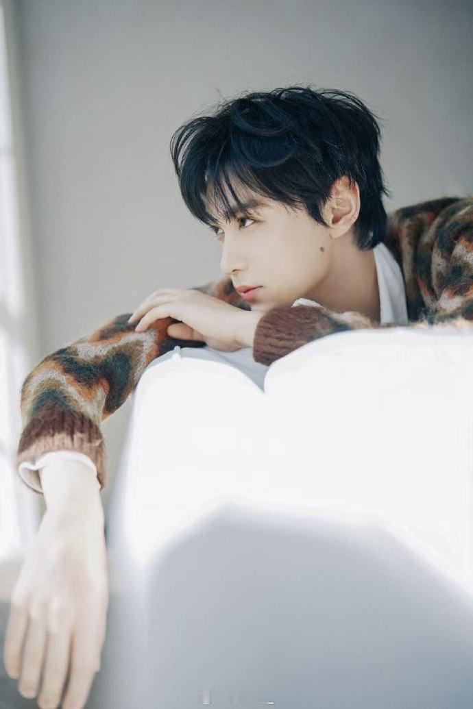 章子怡关注田栩宁哇塞，是有什么合作吗？？！田栩宁