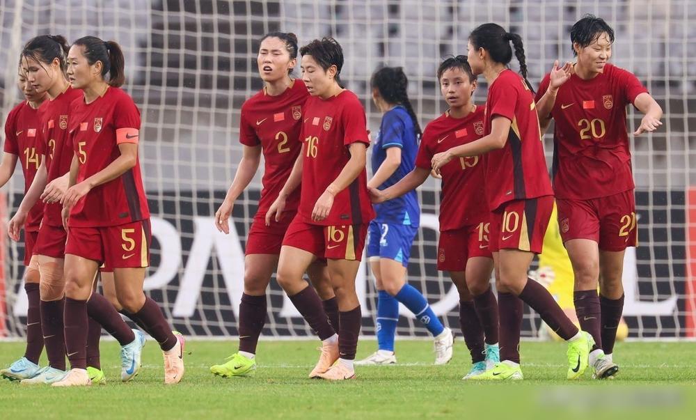 张琳艳亚洲杯为啥不敢猛冲？你得先数她腿上的3条手术疤！
2016年U16足踝骨