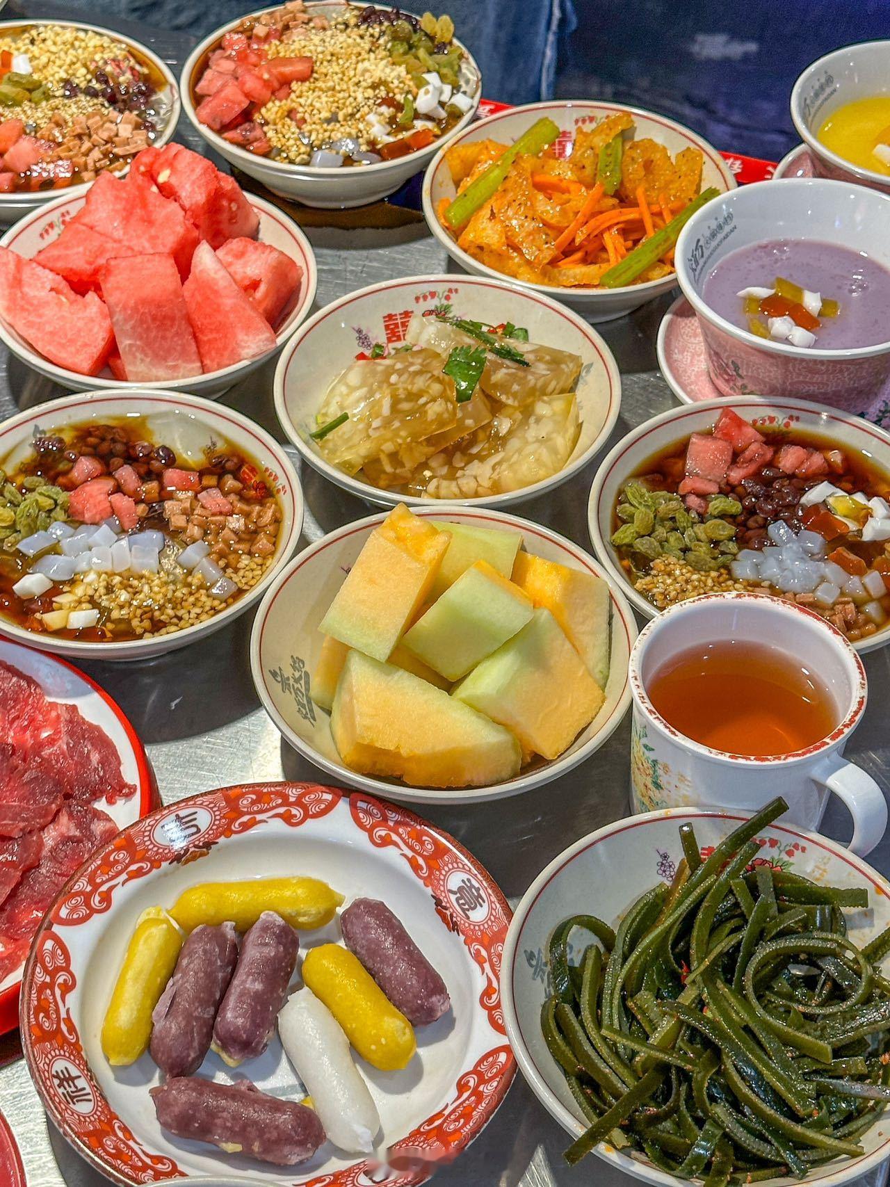 【徐州美食｜这家火锅店我吃了N➕1次🤤】徐州火锅和大排档结合的一家店👍好吃又