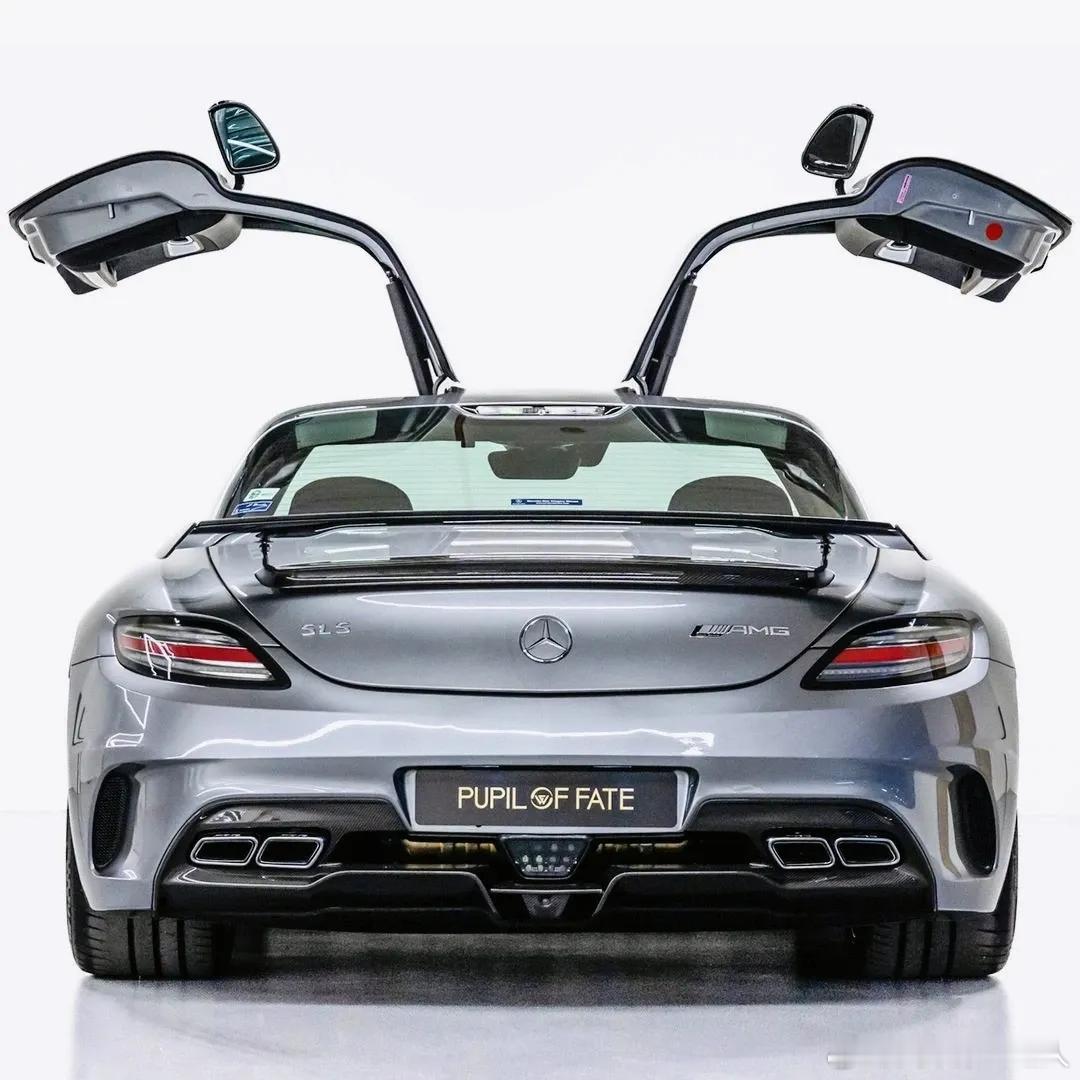 Mercedes-Benz AMG SLS，真好看！#每日说车[超话]# ​​​