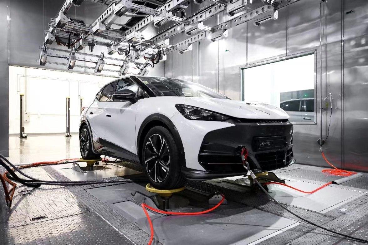 大众安徽媒体日发布的照片，图中是Cupra品牌（前西雅特）的Tavascan车型