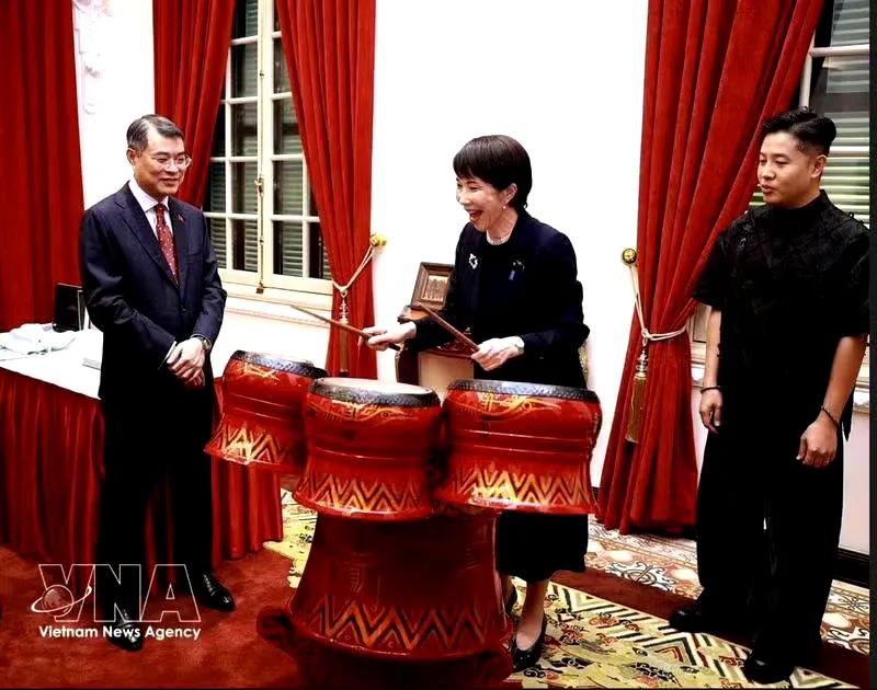 日本首相高市早苗访问越南又一次打鼓。今年1月13日韩国总统李在明访问日本时，高市