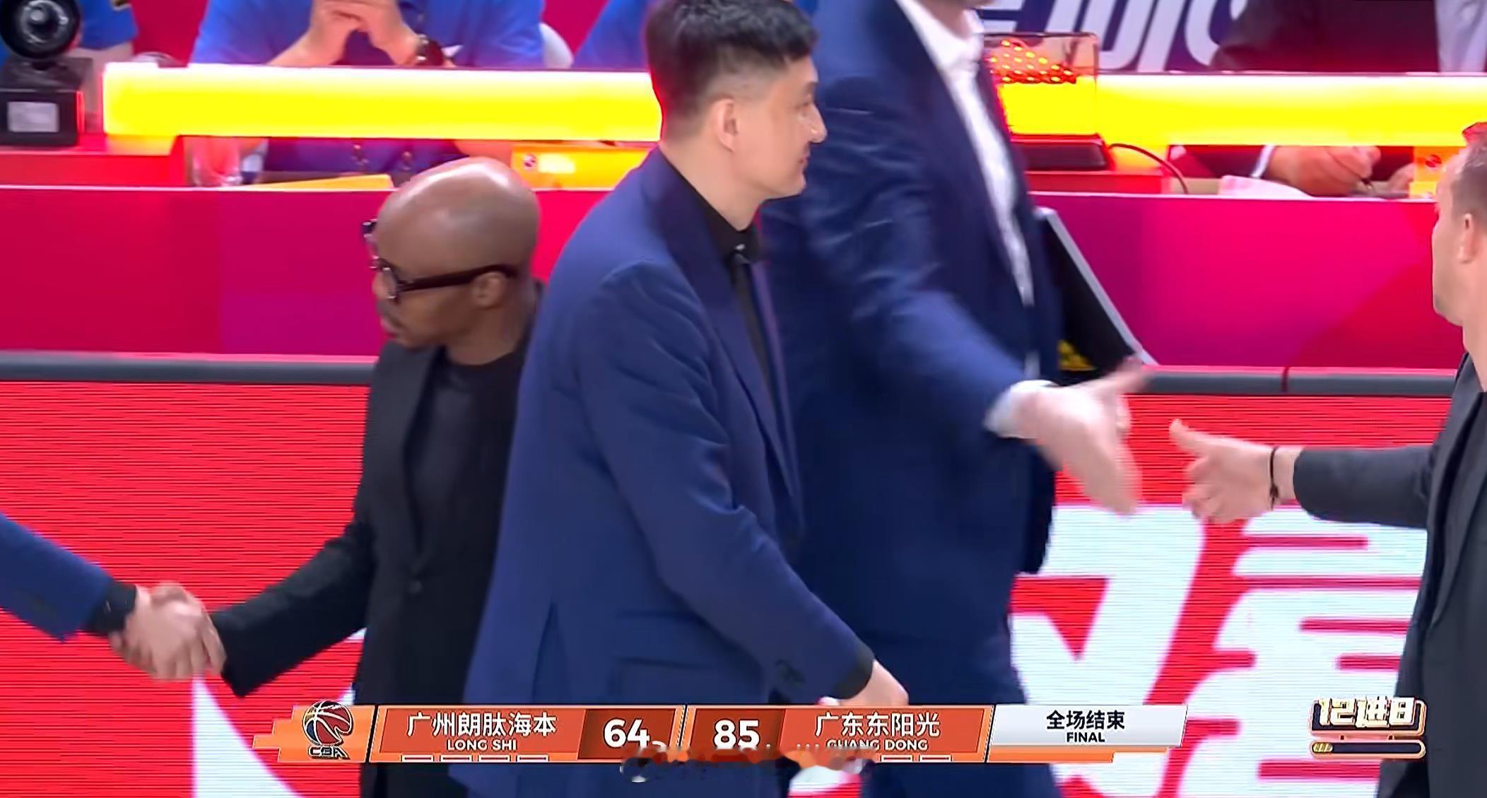 cba季后赛 很明显，大家都明白，系列赛来到G3，重回广东的主场，广州想爆冷的几
