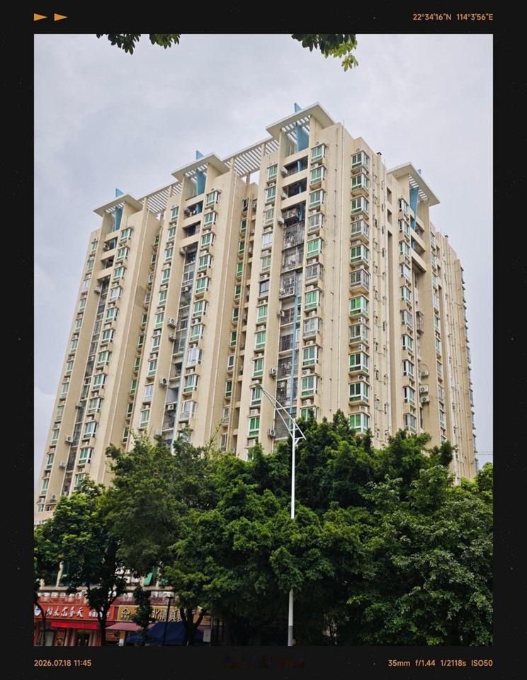 福田上梅林刚需优选，蓝天绿都家园小户型诚意转手[加油]
深圳福田蓝天绿都家园建面