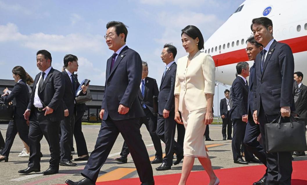 流水的首相，铁打的天皇，日本频繁更换首相不利于稳定？
石破茂又辞职了，他本人开心