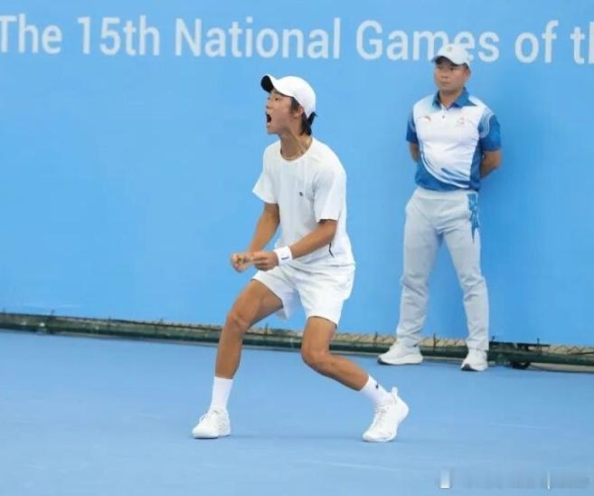 🇨🇳武宁M15男单首轮【WC】🇨🇳胡佳2-2 李冠毅【1】 （退赛）1 